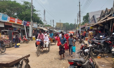 শৈলকুপার গুরুত্বপূর্ণ সড়ক দখলে, চরম ভোগান্তিতে জনসাধারণ
