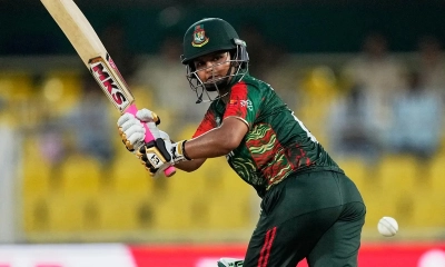 আইসিসির জানুয়ারির সেরা খেলোয়াড় সোবহানা মোস্তারি