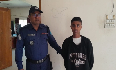 অভিযুক্ত সুজন বেপারীকে গ্রেপ্তার করেছে পুলিশ। ছবি- রূপালী বাংলাদেশ