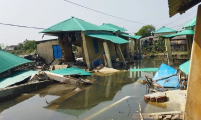 সুরখালী ইউনিয়নের রায়পুর আশ্রয়ণ প্রকল্পের ঘর ভেঙে পড়েছে। ছবি- রূপালী বাংলাদেশ