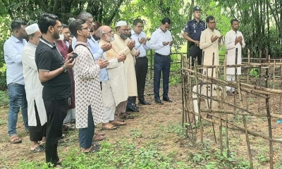শহীদদের আত্মত্যাগেই, আমরা মুক্ত পরিবেশে বাস করছি: ডিসি সারওয়ার আলম