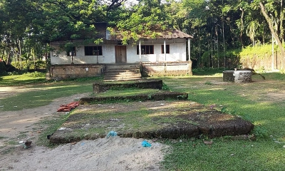 জৈন্তাশ্বর রাজবাড়িতে মেলা নিয়ে বিতর্ক, বন্ধে প্রত্নতত্ত্ব অধিদপ্তরের চিঠি