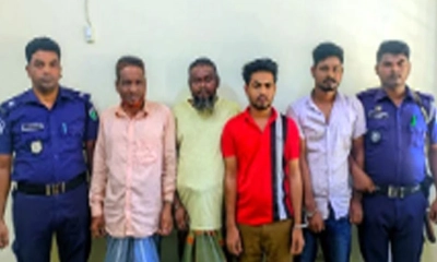 কোম্পানীগঞ্জে টাস্কফোর্সের বিশেষ অভিযানে অস্ত্র ও মদসহ গ্রেপ্তার ৪