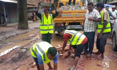 জেলা প্রশাসকের হস্তক্ষেপে সখিপুর-ভালুকা সড়ক এখন চলাচলের উপযোগী