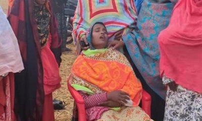 শিশু সাজিদের অপেক্ষায় তার মা। ছবি- সংগৃহীত