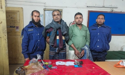 যৌথবাহিনীর অভিযানে ইয়াবাসহ দুই কারবারি গ্রেপ্তার