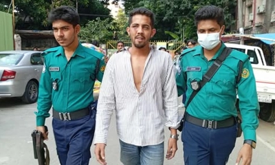 তিতুমীর কলেজে নিষিদ্ধ ছাত্রলীগ নেতা আটক