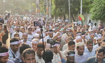 দাবি না মানায় শিক্ষকদের ‘মার্চ টু সচিবালয়’ শুরু