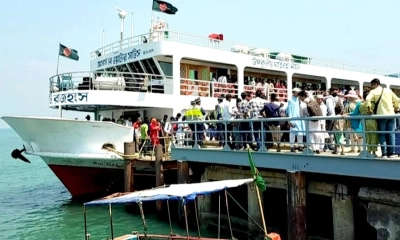 সেন্টমার্টিন উন্মুক্ত হলেও ছাড়েনি জাহাজ