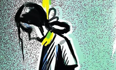 মোবাইল ফোন না পেয়ে দুই কিশোরীর আত্মহত্যা 