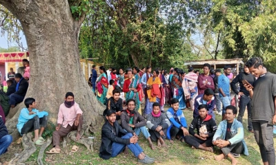 সীমান্তে হাজারো সমাগম, হয়নি দুই বাংলার মিলন