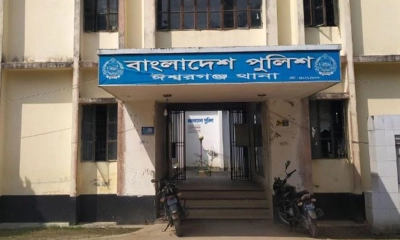 বঙ্গবন্ধুর মৃত্যুবার্ষিকীতে দোয়া ও মিছিল, গ্রেপ্তার ৩