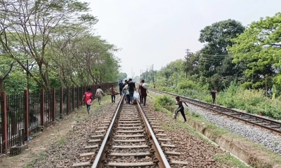 কিশোরগঞ্জে ট্রেনে কাটা পড়ে নিহত ২