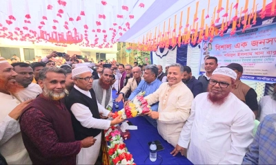 আওয়ামী লীগের সাবেক সভাপতিসহ শতাধিক নেতাকর্মীর বিএনপিতে যোগদান