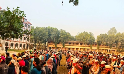 ভাঙ্গুড়ায় খালেদা জিয়ার গায়েবানা জানাজায় মানুষের ঢল 