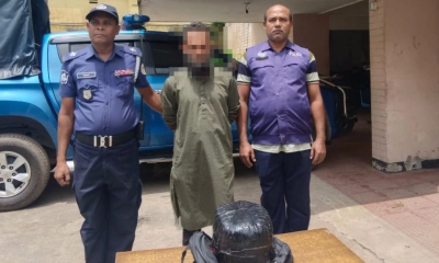 ভোলায় বিশেষ অভিযানে ৪ কেজি গাঁজাসহ যুবক গ্রেপ্তার
