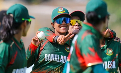 বিশ্বকাপ দলে জায়গা না পেয়ে বিদেশে পাড়ি জমাচ্ছেন তারকা স্পিনার