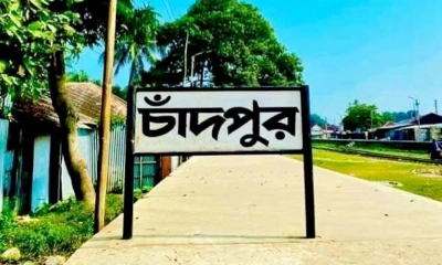 বাসের চাকায় পিষ্ট হয়ে নাতনির মৃত্যু, আশঙ্কাজনক নানী