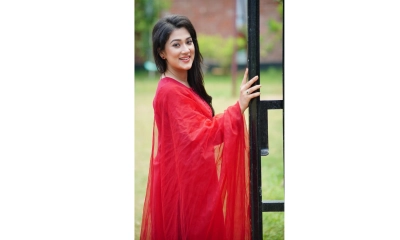 শুরুটা বাণিজ্যিক সিনেমা দিয়ে করতে চাই