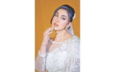 রুক্ষ ত্বকে কোমল ছোঁয়া