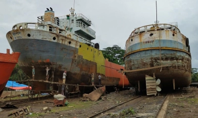 ব্যস্ততম ডকইয়ার্ডগুলোতে এখন নীরবতা