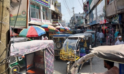 অটোরিকশায় স্থবির আখাউড়া