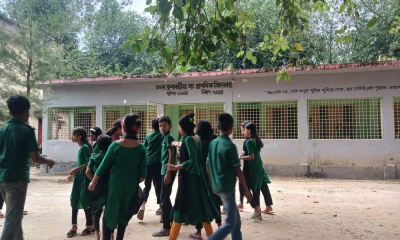 শতবর্ষী দুই বিদ্যালয়ে  নেই নিজস্ব জমি