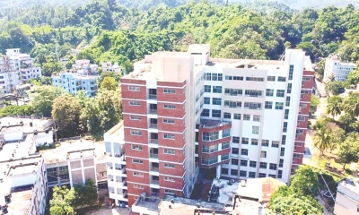 ছয় বছরেও চালু হয়নি  আধুনিক হাসপাতাল