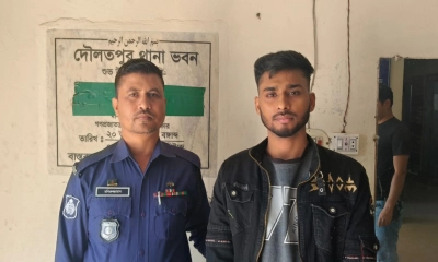 মোটরসাইকেল কিনে না দেওয়ায় নিজ বাড়িতে ককটেল বিস্ফোরণ