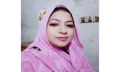 ২ মাস ক্লাস করে বছরজুড়ে  ছুটি কাটান শিক্ষিকা