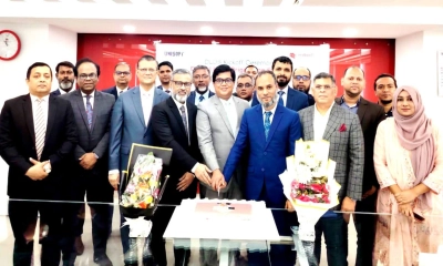 মিডল্যান্ড ব্যাংকে ইউনিসফটের উখঙঝ সফটওয়্যার চালু