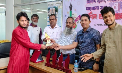 হাবিপ্রবিসাসের বর্ষসেরা প্রতিবেদক  রূপালী বাংলাদেশের শাহরিয়া