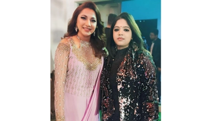 একমঞ্চে গাইলেন লিজা-মিতালী