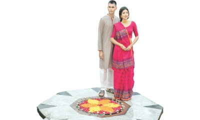 পূজার সাজে ভিন্নতা