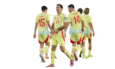 বড় জয়ে বিশ্বকাপের দ্বারপ্রান্তে স্পেন