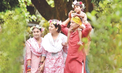৩ বছর পর নীরবে প্রেক্ষাগৃহে ‘ফেরেশতে’