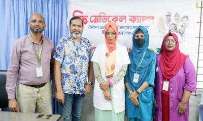 আলোক হেলথকেয়ারের উদ্যোগে ফ্রি মেডিকেল ক্যাম্পের আয়োজন