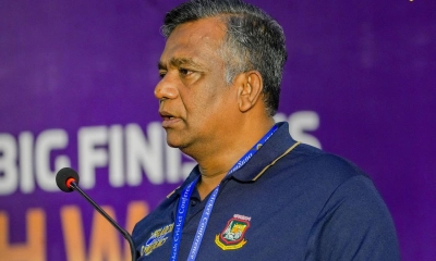 সংবাদিকদের কাছে ক্ষমা চাইলেন বুলবুল