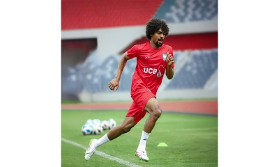 জাতীয় স্টেডিয়ামে ফুটবল উৎসবে মধ্যমণি হামজাই