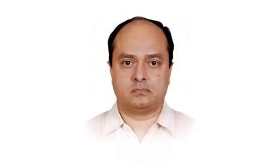 চাকরি শুরু অনিয়মে, দুর্নীতি দিয়ে শেষ