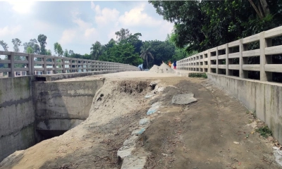 কাজে আসছে না সোয়া  ৬ কোটি টাকার সেতু