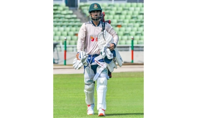 ফেরার অপেক্ষা বাড়ল লিটনের