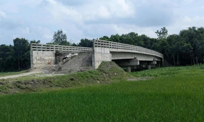 স্বপ্নের সেতুতে দুর্ভোগ