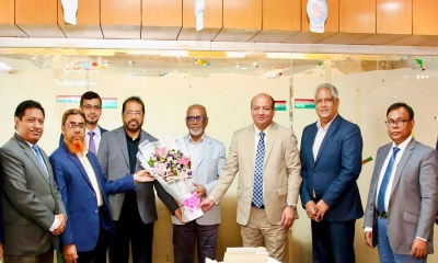 এম নূরুল আলমকে প্রিমিয়ার ব্যাংকের অভিনন্দন 