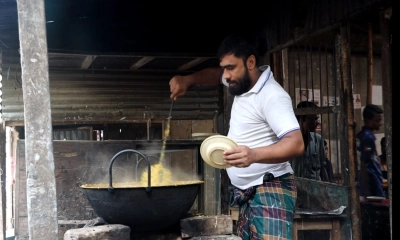 অসহায় মানুষের আশ্রয়স্থল রনজুর ‘পাগলা হোটেল’