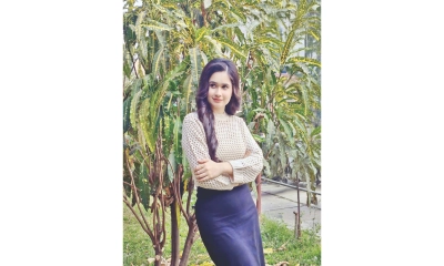 প্রেম নিয়ে অকপটে ঐশী