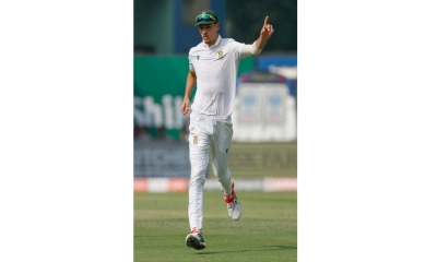 গোয়াহাটি টেস্টে বিপদে ভারত