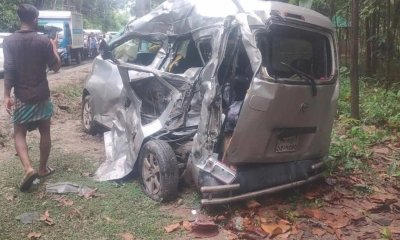 চকরিয়ায় সড়কে ঝরল একই পরিবারের ৫ জন