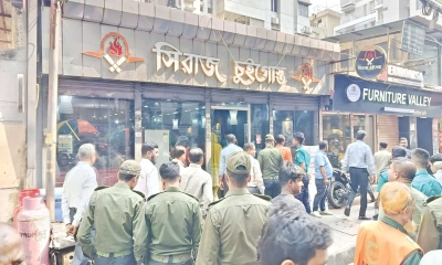 বনানীতে রাজউকের অভিযানে  ১৪ দোকান উচ্ছেদ