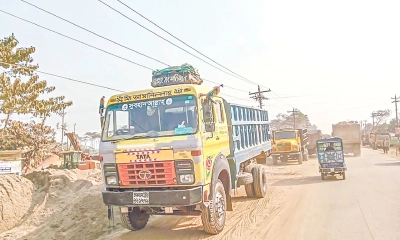 বেপরোয়া যান চলাচলে  বাড়ছে দুর্ঘটনা